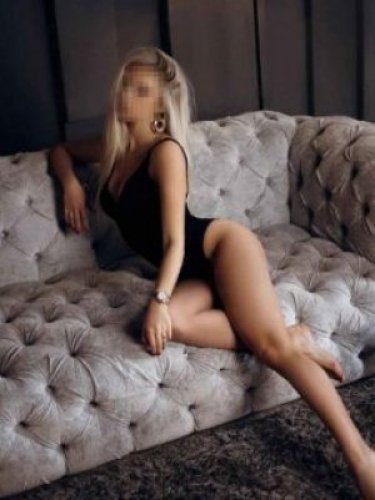 Индивидуалка Афина деньги в руки 